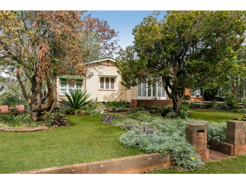 112 Taylor Street, Newtown QLD 4350