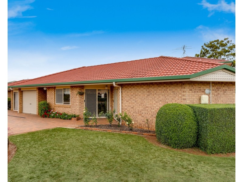 Villa 34 Glenfield Court, Middle Ridge QLD 4350