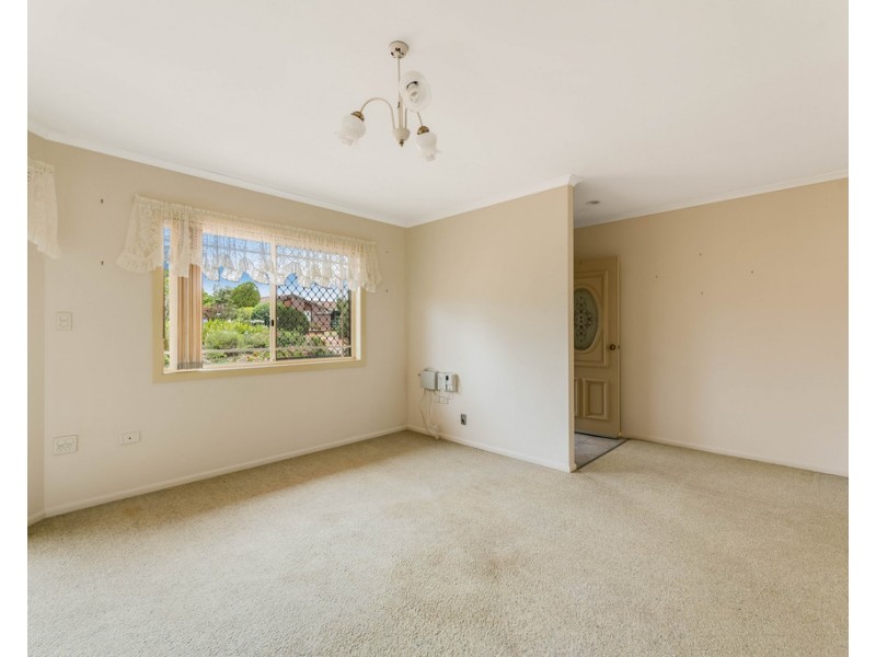 Villa 34 Glenfield Court, Middle Ridge QLD 4350