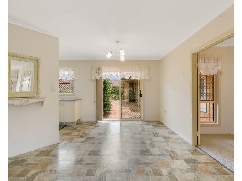 Villa 34 Glenfield Court, Middle Ridge QLD 4350
