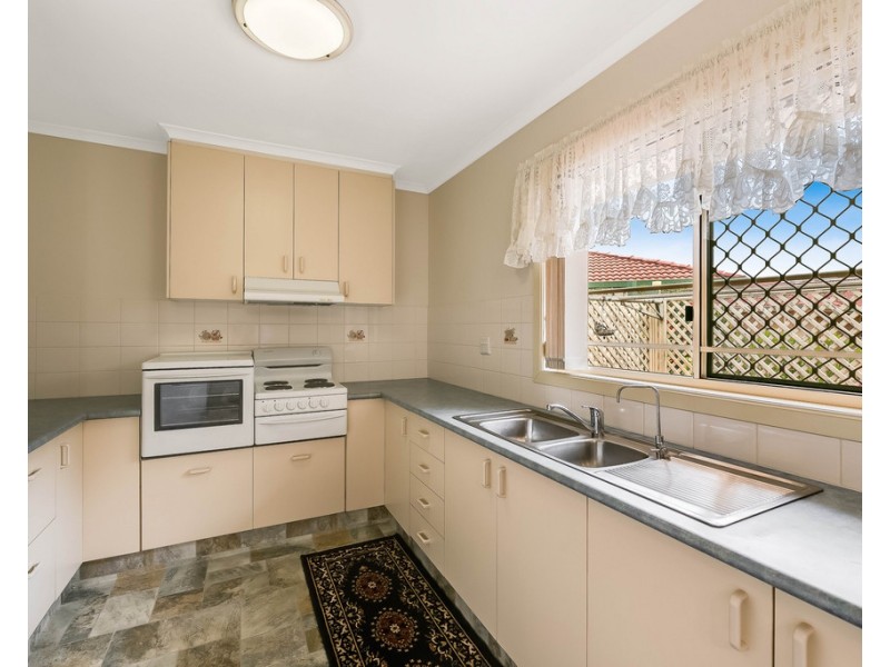 Villa 34 Glenfield Court, Middle Ridge QLD 4350