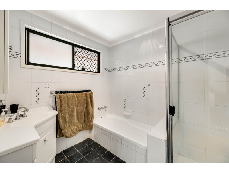 5 Arlaw Street, Centenary Heights QLD 4350