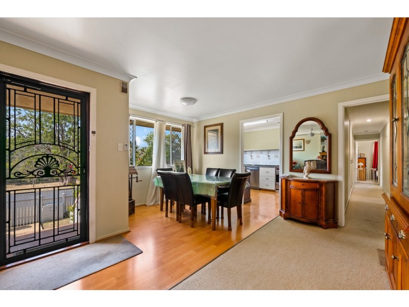 86 Hogg Street, Rockville QLD 4350