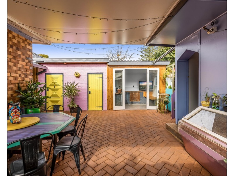 33 Justin Street, Harristown QLD 4350