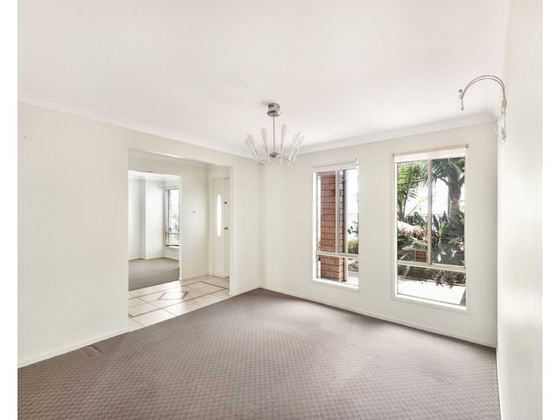 10 Sunset Drive, Glenvale QLD 4350