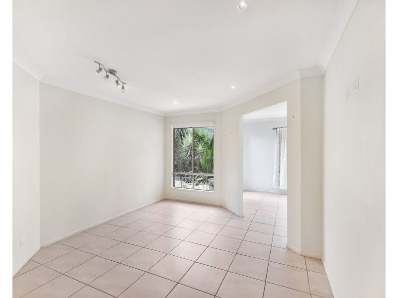 10 Sunset Drive, Glenvale QLD 4350