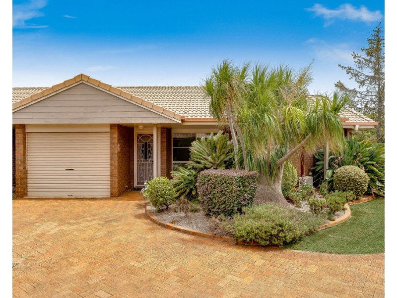 Villa 25 Glenfield Court, Middle Ridge QLD 4350