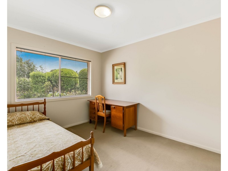 Villa 25 Glenfield Court, Middle Ridge QLD 4350