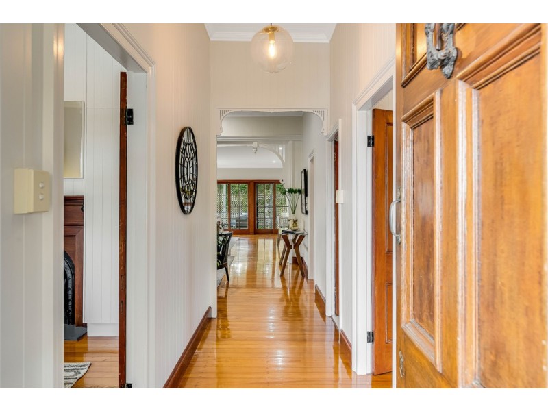 49 Ipswich Street, East Toowoomba QLD 4350