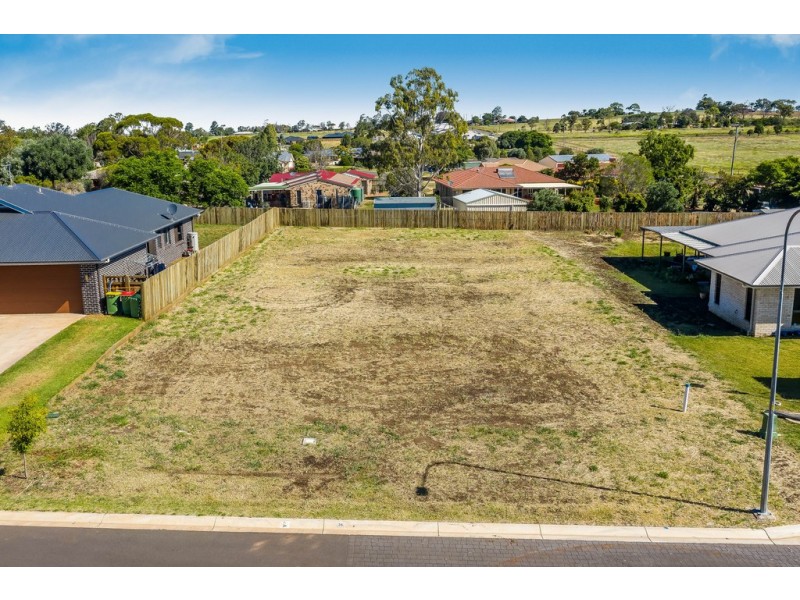 36 Kellett Drive, Westbrook QLD 4350