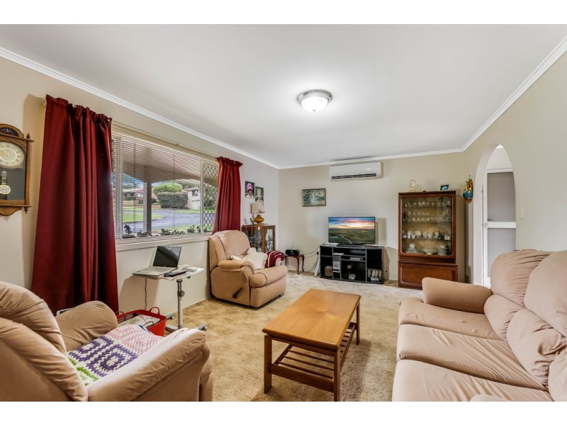 40 Debra Street, Centenary Heights QLD 4350