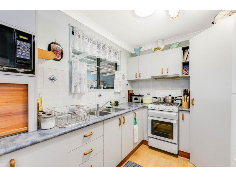 4 Miranda Drive, Wilsonton Heights QLD 4350