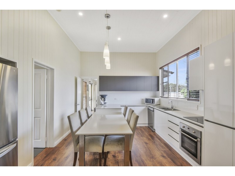 20 Skehan Street, Centenary Heights QLD 4350