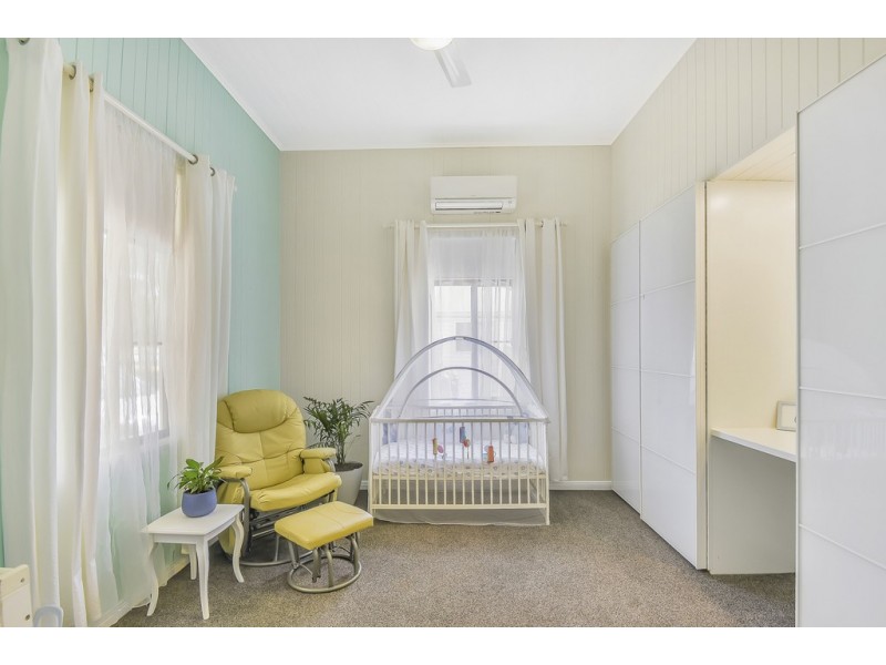 20 Skehan Street, Centenary Heights QLD 4350