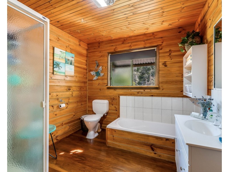 2136 Murphys Creek Road, Ballard QLD 4352