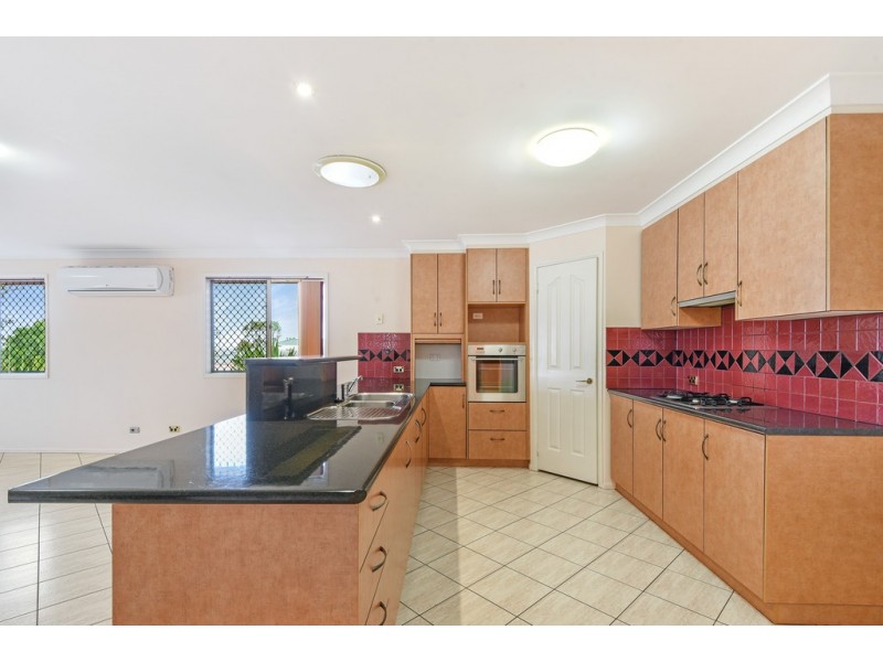 6 Conquest Court, Wilsonton QLD 4350