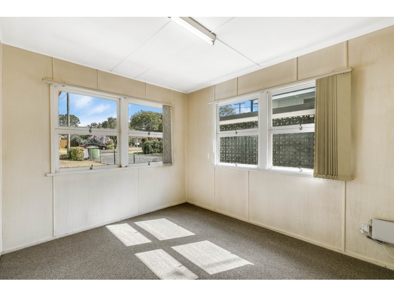 149 Alderley Street, Centenary Heights QLD 4350