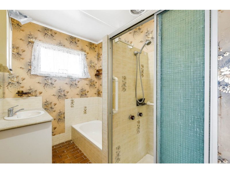 149 Alderley Street, Centenary Heights QLD 4350