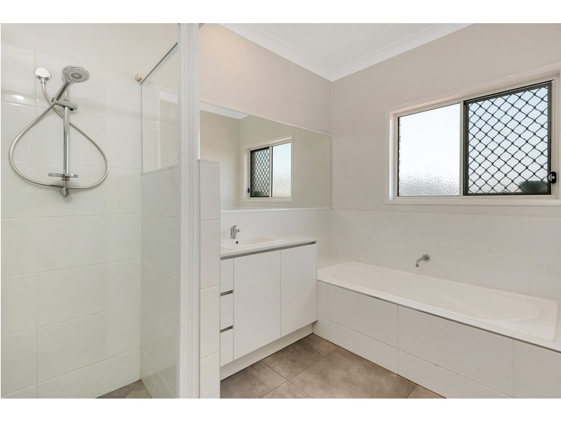 51 Southern Cross Drive, Kingsthorpe QLD 4400