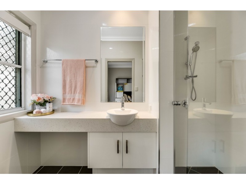 2 Colman Drive, Middle Ridge QLD 4350