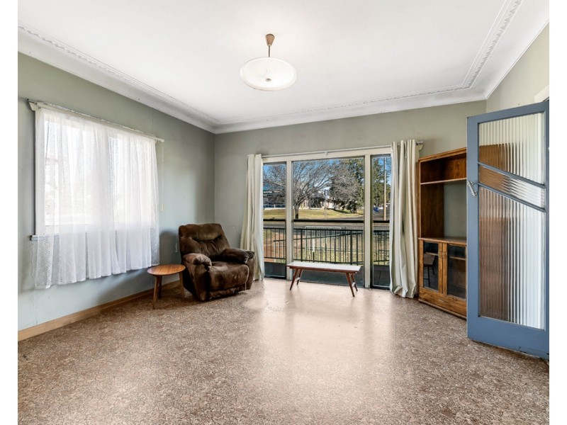 259 Taylor Street, Wilsonton QLD 4350