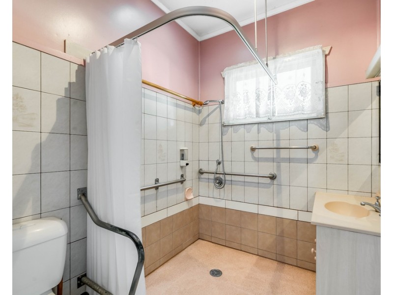 259 Taylor Street, Wilsonton QLD 4350