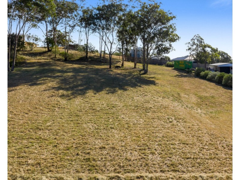6 Rangeview Drive, Top Camp QLD 4350