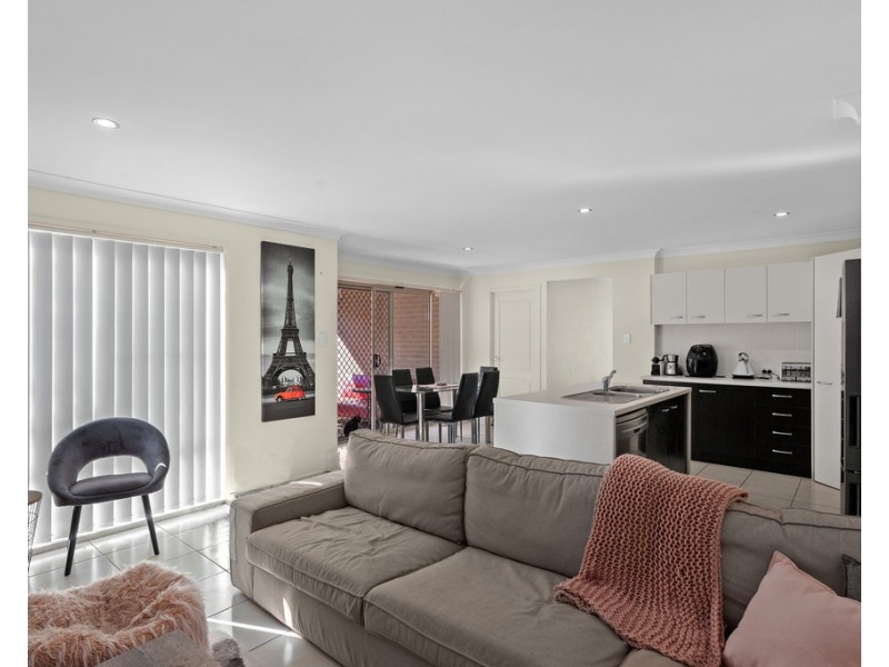 Unit 2/3 Paperbark Drive, Glenvale QLD 4350