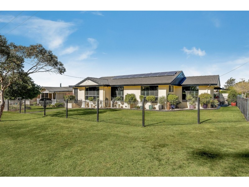 10 Allison Street, Harristown QLD 4350