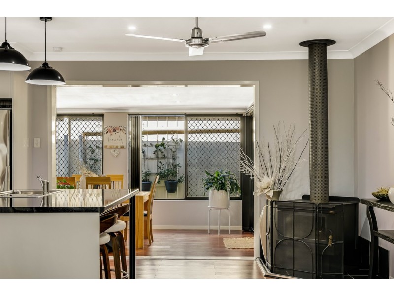 10 Allison Street, Harristown QLD 4350