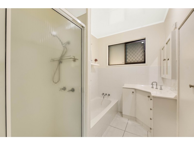 10 Allison Street, Harristown QLD 4350