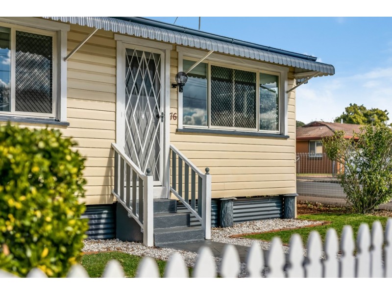 76 Taylor Street, Newtown QLD 4350