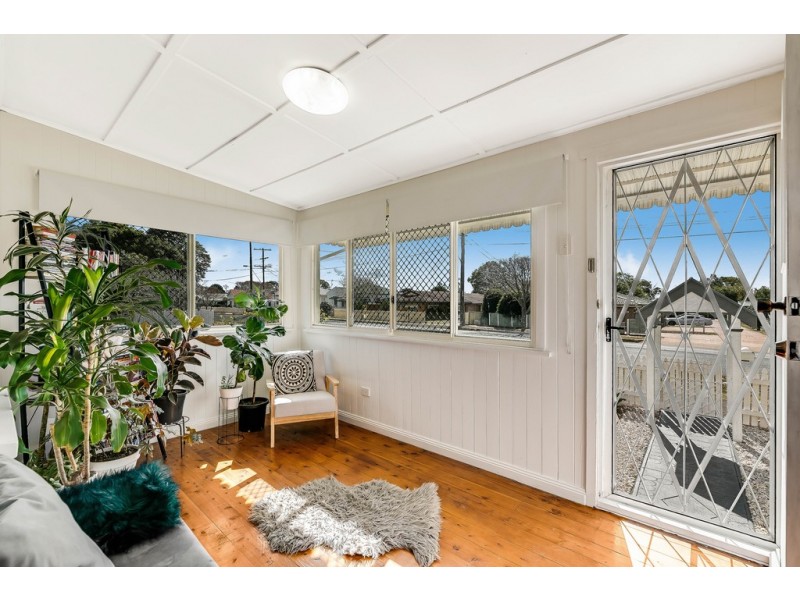 76 Taylor Street, Newtown QLD 4350