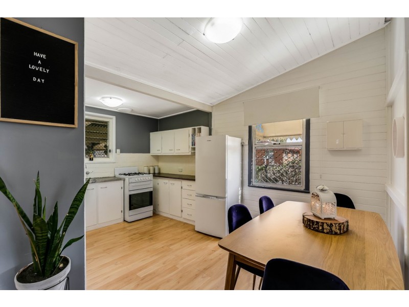 76 Taylor Street, Newtown QLD 4350