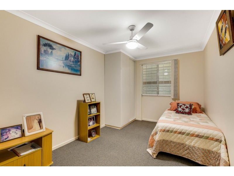 6 Bussian Street, Harristown QLD 4350