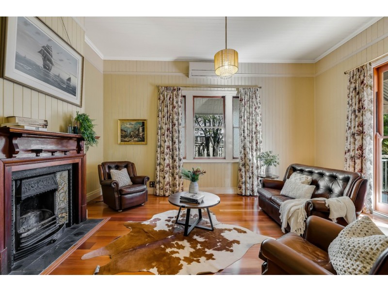 210 Hume Street, South Toowoomba QLD 4350