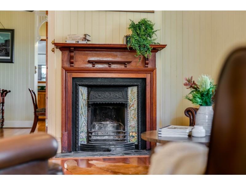 210 Hume Street, South Toowoomba QLD 4350