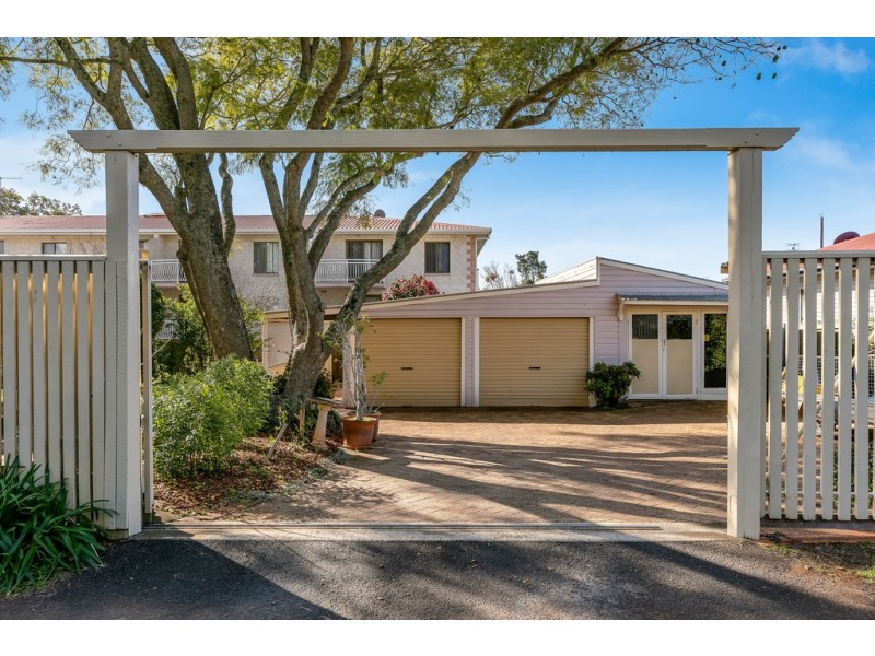 210 Hume Street, South Toowoomba QLD 4350