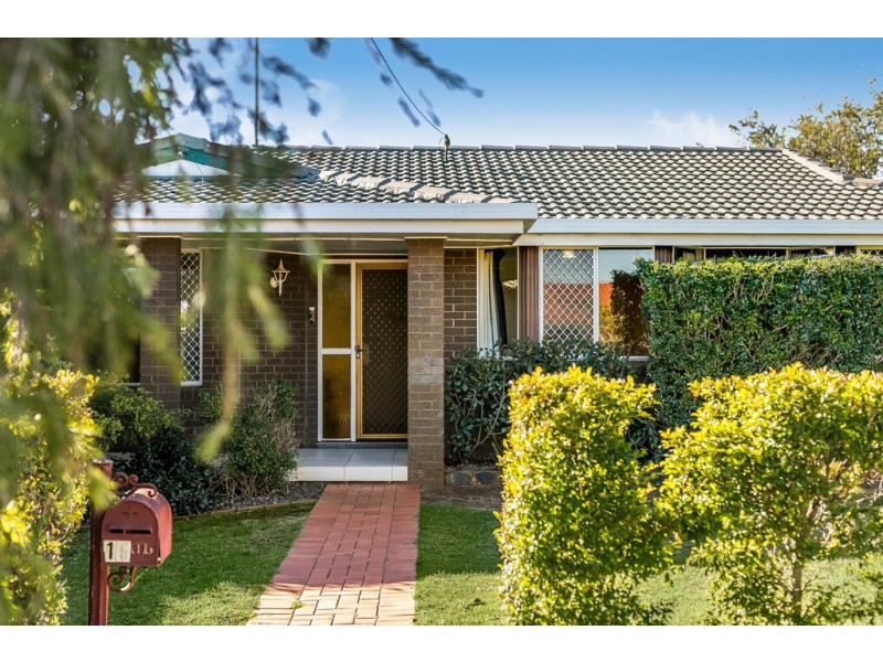 19 Hinkler Crescent, Wilsonton QLD 4350