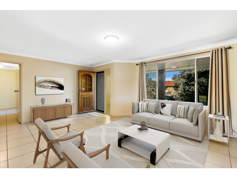 19 Hinkler Crescent, Wilsonton QLD 4350