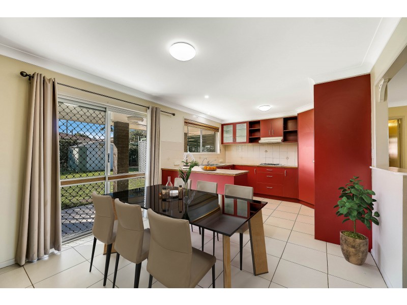 19 Hinkler Crescent, Wilsonton QLD 4350