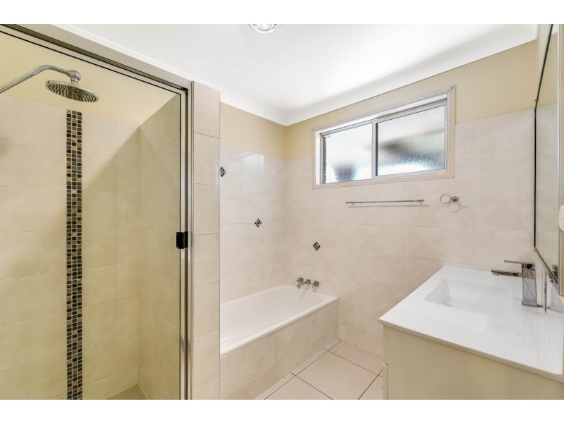 19 Hinkler Crescent, Wilsonton QLD 4350