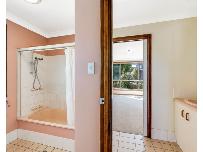 6 Odassa Street, Goombungee QLD 4354