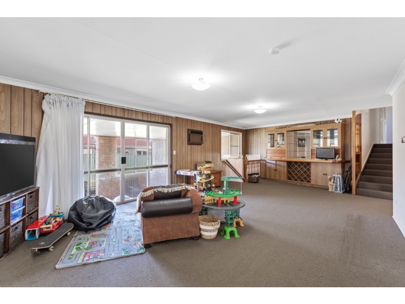 2 Cressbrook Court, Newtown QLD 4350