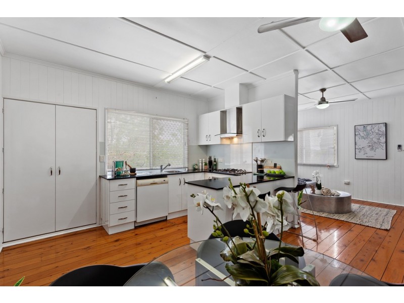 35 Searle Street, South Toowoomba QLD 4350