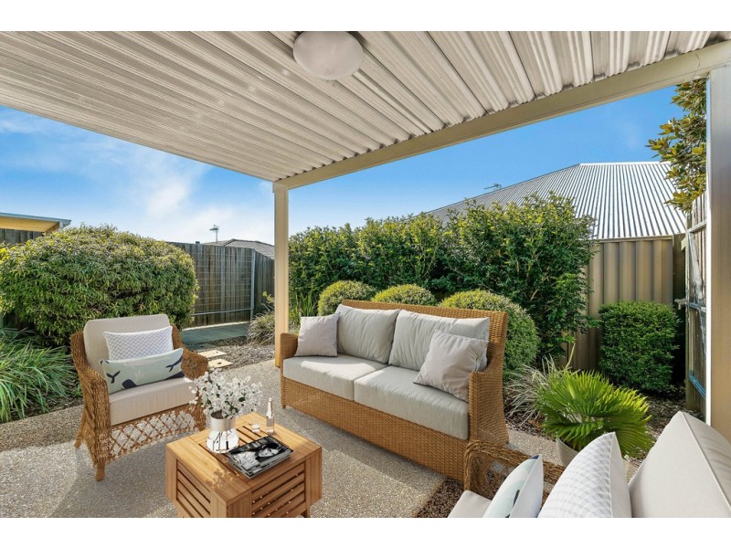 Unit 2/30 Sweeney Street, Kearneys Spring QLD 4350