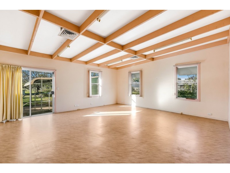 16 Railway Street, Helidon QLD 4344