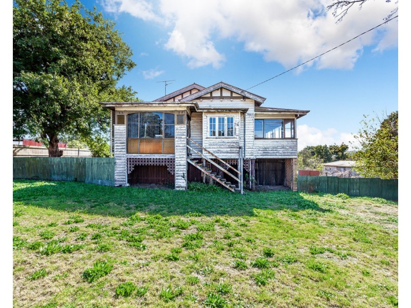 25 David Street, Rockville QLD 4350