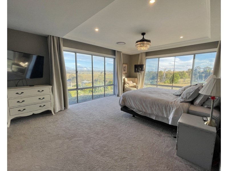 33 Northerly Drive, Hodgson Vale QLD 4352