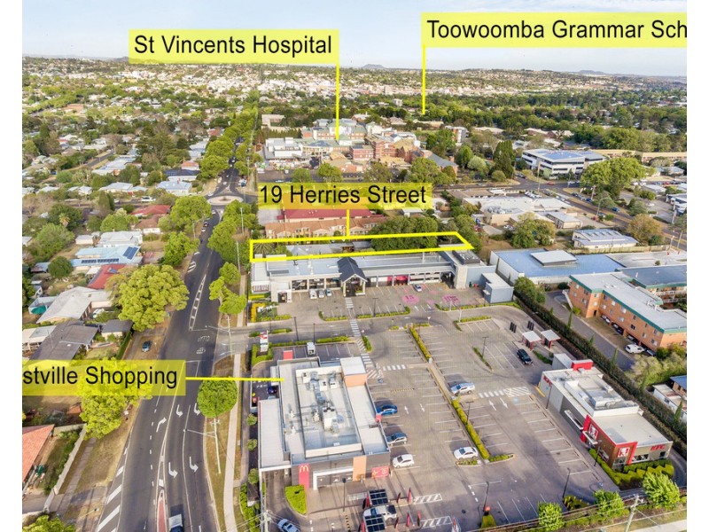 19 Herries Street, East Toowoomba QLD 4350